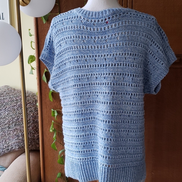 Vince Camuto new sweater vest - Picture 4 of 6